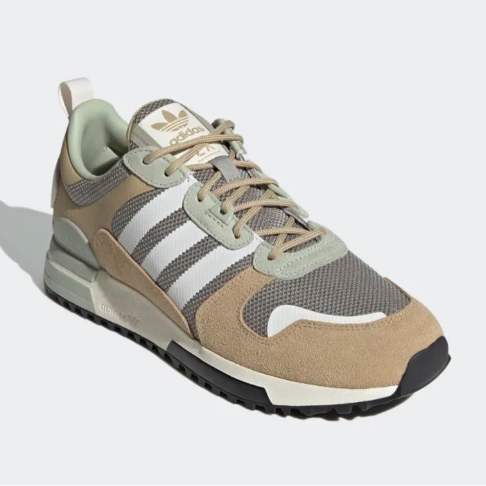 *Brand New* Adidas ZX 700 HD ~10.5~